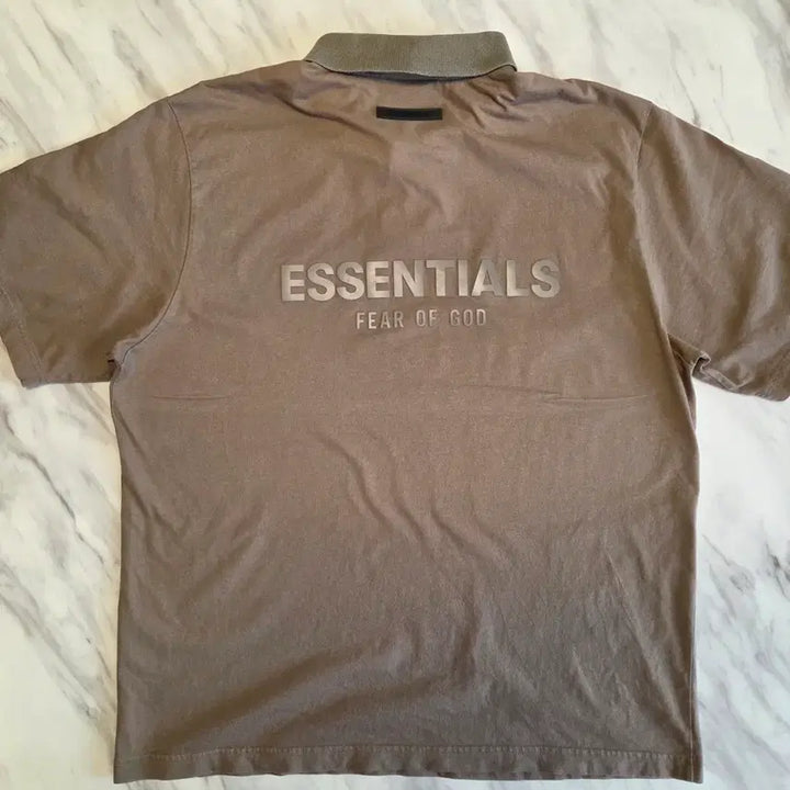 [BUNJANG] Fear of God Essentials Short Sleeve Polo Taupe / 피오갓에센셜 숏슬리브 폴로 타우페