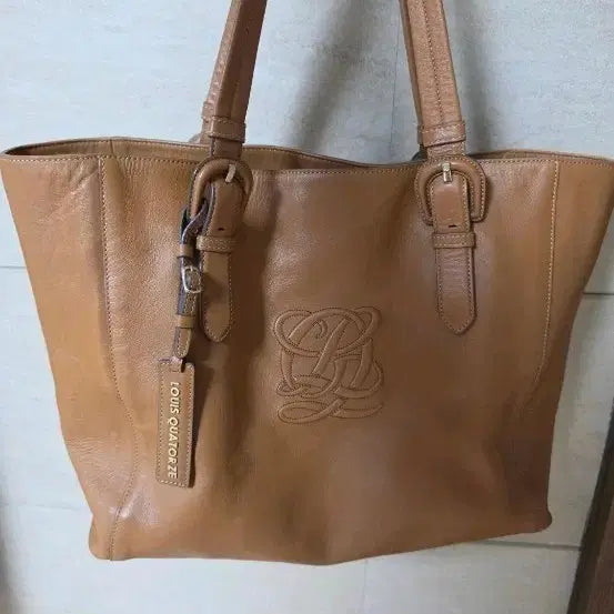 [BUNJANG] Louis Quatorze Brown Leather Shoulder Bag / 루이까또즈 가죽 숄더백 브라운
