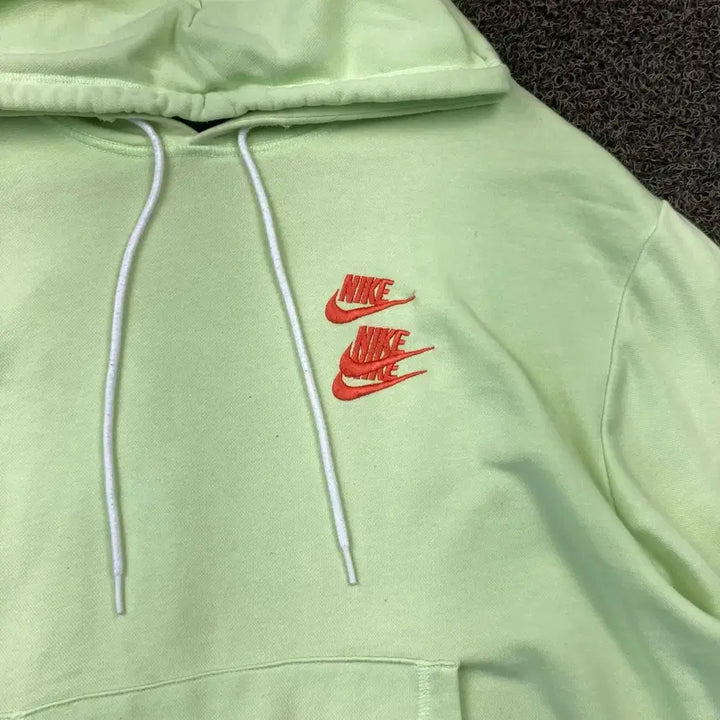 [BUNJANG] Nike World Tour Hoodie / 나이키 월드투어 후드티