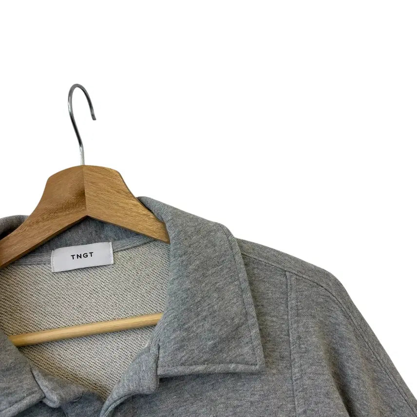 [BUNJANG] TNGT Semi-Oversized Heavyweight Button Collar Sweatshirt Size 100 / TNGT 세미오버핏 헤비웨이트 버튼 카라 스웨트 100 정품