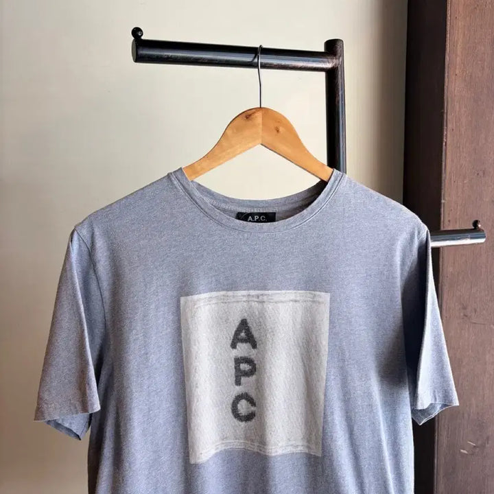 [BUNJANG] A.P.C. Logo Short Sleeve T-Shirt XL / 16920 - A.P.C. 아페쎄 로고 반팔 티셔츠