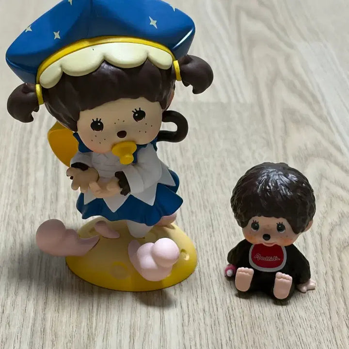 [BUNJANG] Monchhichi Figure (Service + Mini Monchhichi) / 몬치치 피규어(서비스+작은 몬치치)