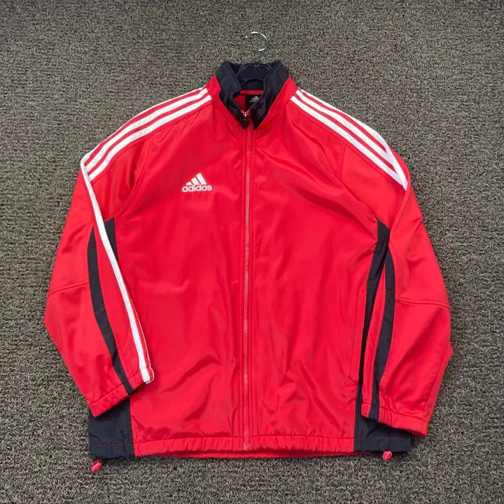 [BUNJANG] Adidas Red Sideline Windbreaker Jacket / 아디다스 레드 사이드라인 바람막이 자켓