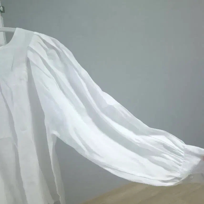 [BUNJANG] Puff Sleeve Blouse / 하객룩 퍼프 블라우스m