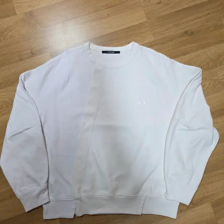 [BUNJANG] Songzio Homme White Two-Tone Sweatshirt / 송지오옴므 화이트 맨투맨 100