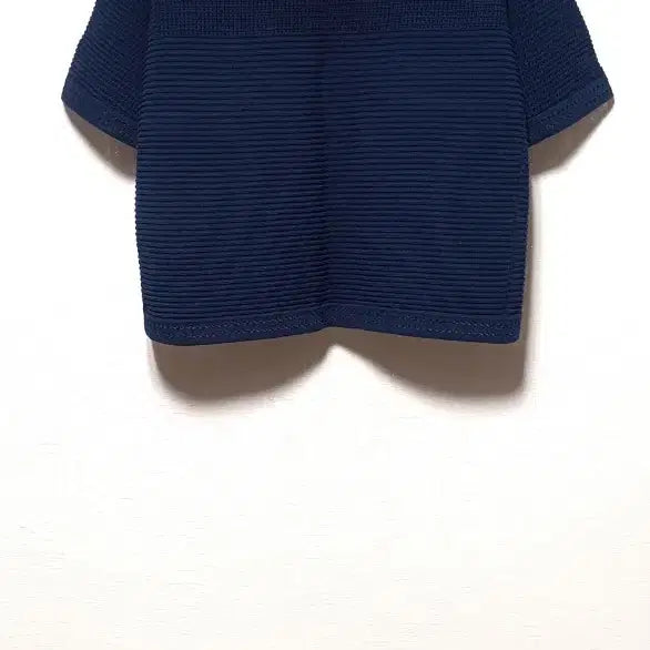 [BUNJANG] SYSTEM Navy Embroidered Short Sleeve T-Shirt / SYSTEM 마르셔 반팔 티셔츠 네이비 프리