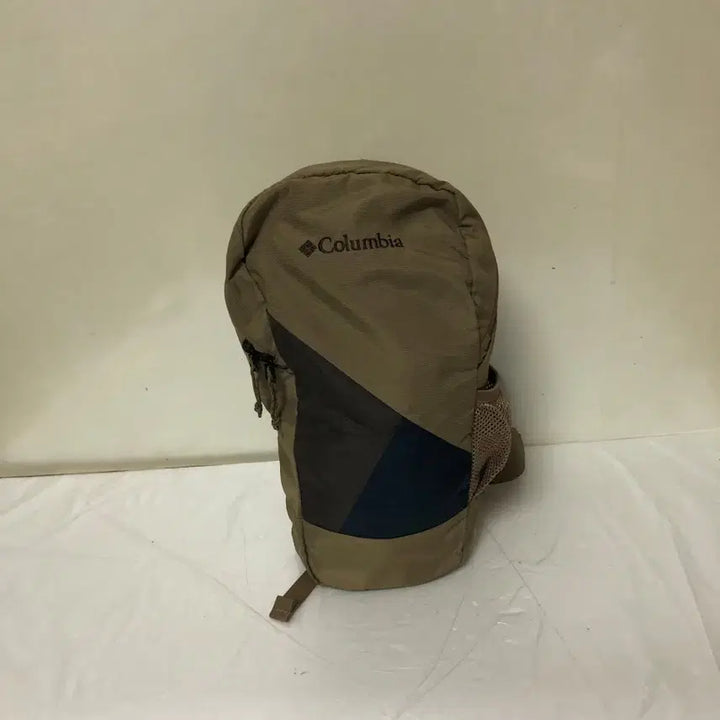 [BUNJANG] Columbia Sling Bag / 컬럼비아 슬링백@9910