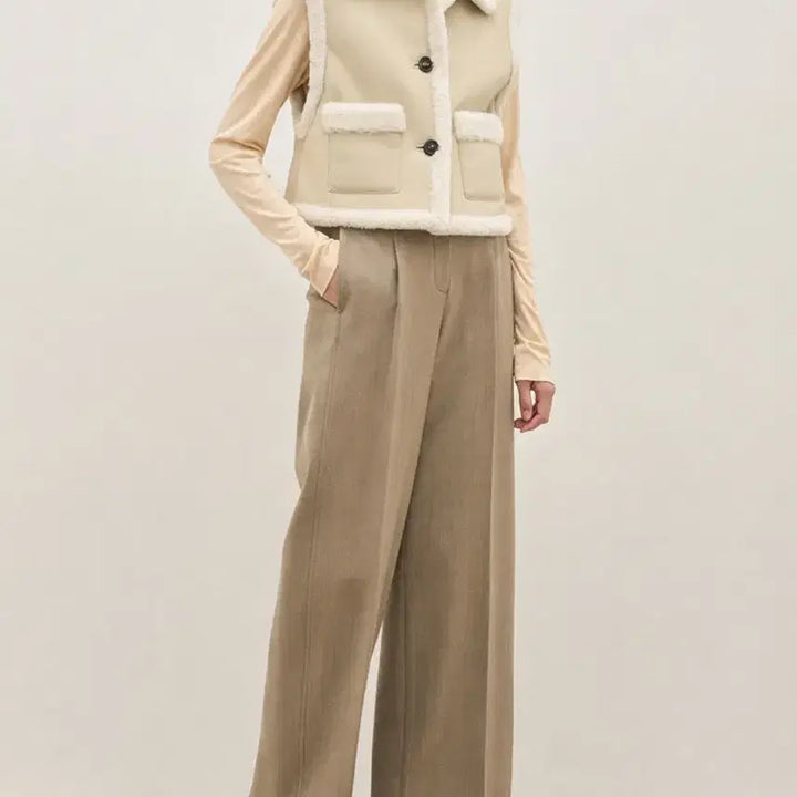 [BUNJANG] The Cashmere Shearling Vest Beige / 더캐시미어 무스탕 양털베스트 베이지