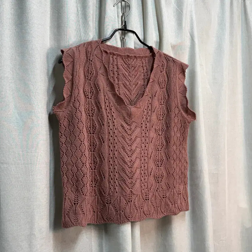 [BUNJANG] Vintage Punching V-Neck Cropped Summer Knit Vest / [FREE] 빈티지 펀칭 V넥 크롭 여름니트 베스트