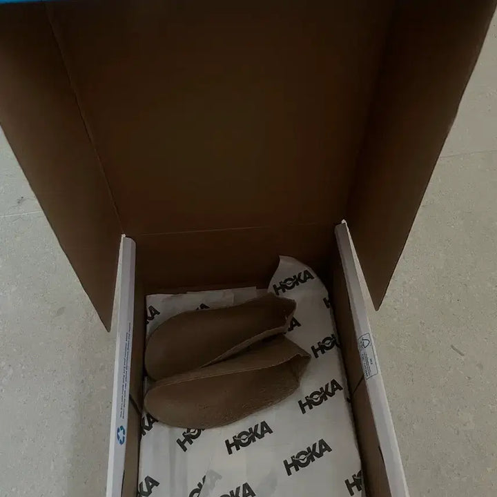 [BUNJANG] Hoka Shoe Box / 호카 신발박스