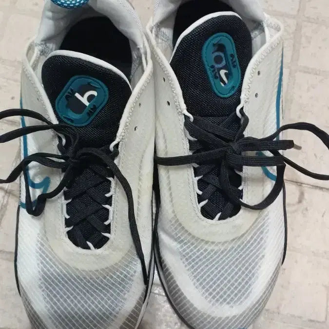 [BUNJANG] Nike Air Max 2090 White Green Abyss Sneakers (255mm) / 나이키 255 상태A