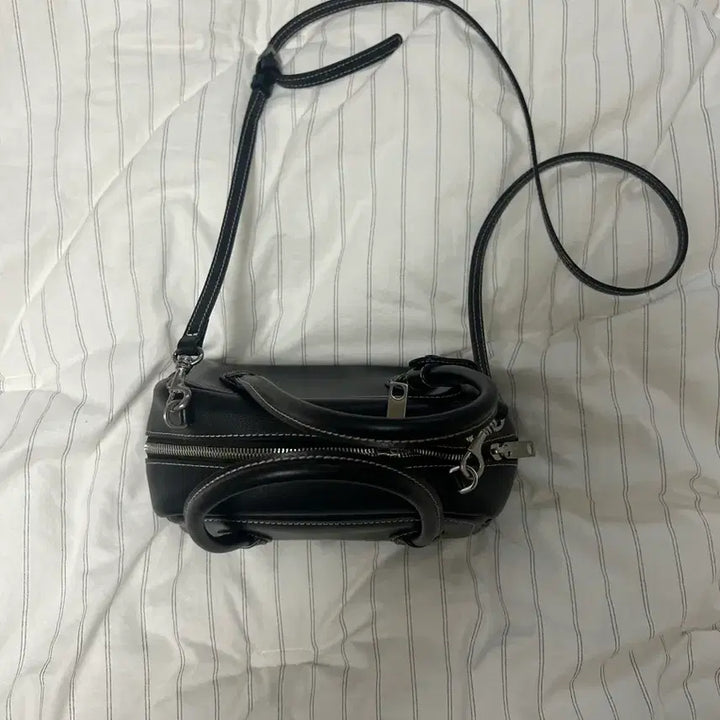 [BUNJANG] Magishwood Soft Tote Mini Black Bag / 마지셔우드 소프트 토트 미니 블랙