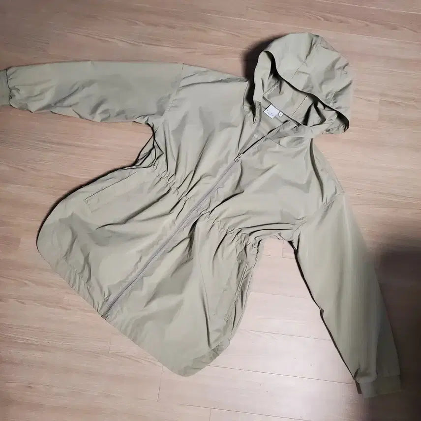 [BUNJANG] Elle Paris Loose Fit Wrinkle-Free String Hooded Long Wind Jumper / 엘르 파리 루즈핏 링클프리 스트링 후드 롱 윈드 점퍼 s