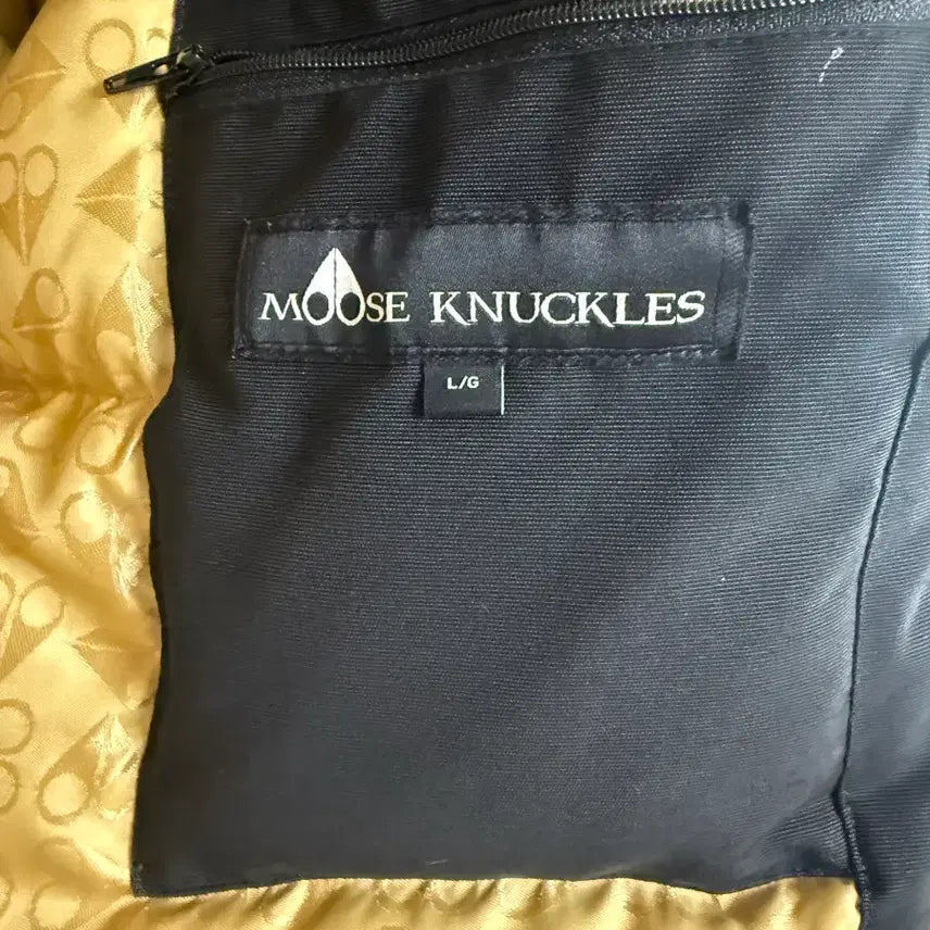 [BUNJANG] Mooosnackle Black Padded Jumper / 무스너클 블랙 패딩 점퍼