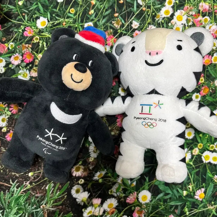 [BUNJANG] Soohorang Bandabi Mascot Dolls Bundle Set / (일괄) 평창올림픽 수호랑 반다비 마스코트 인형