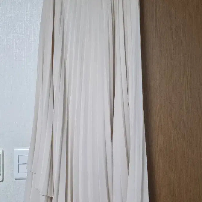 [BUNJANG] Pescerico Pleated Skirt Ivory Size 44 / 페세리코 플리츠스커트 44사이즈66ㅡ77