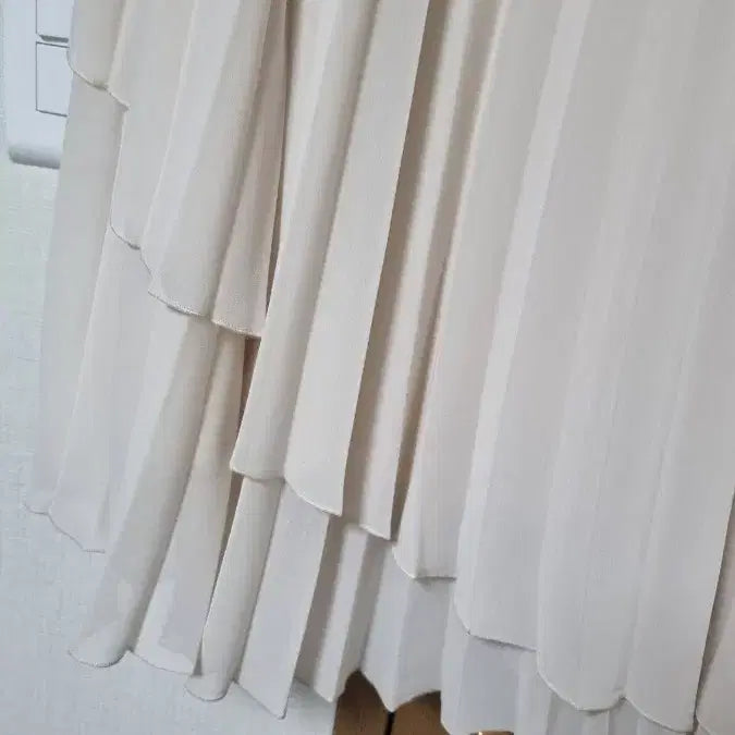 [BUNJANG] Pescerico Pleated Skirt Ivory Size 44 / 페세리코 플리츠스커트 44사이즈66ㅡ77