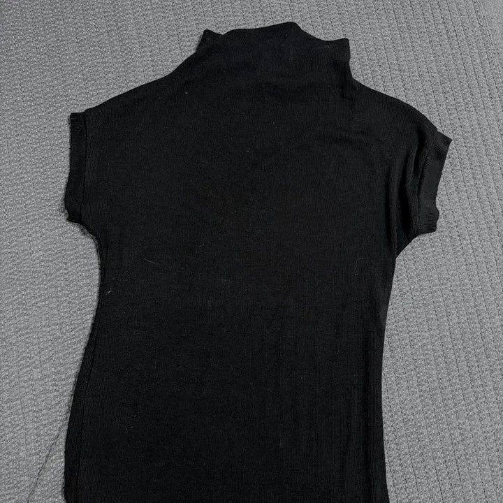 [BUNJANG] REBE MADE Turtleneck Short-Sleeve T-Shirt Black / REBE MADE 아이레브 터틀넥 반팔티 블랙 목티 검정 여름옷 에이블리