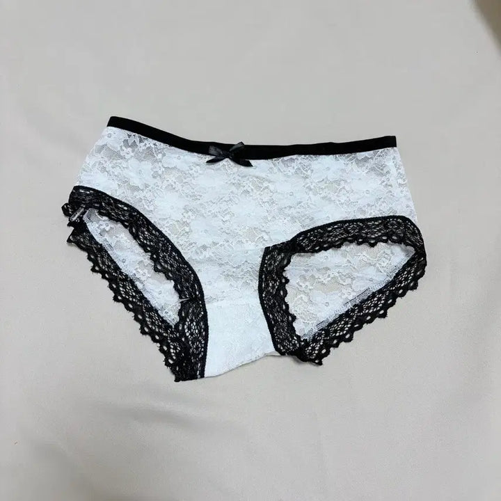[SOLD OUT] 2종 세트 화이트 컬렉션 팬티 브라 (중고)