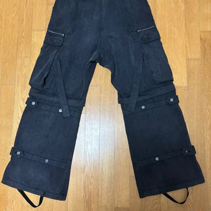 [BUNJANG] SKISM Inducing Big Cargo Pants Charcoal L / 스키즘 인듀싱 Big Cargo Pants charcoal L