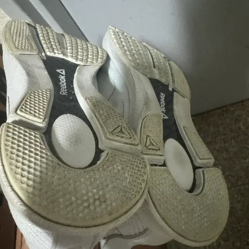 [BUNJANG] Reebok Pump Supreme Sneakers UK 9 (US 10) / 리복 펌프 슈프림 280 uk9