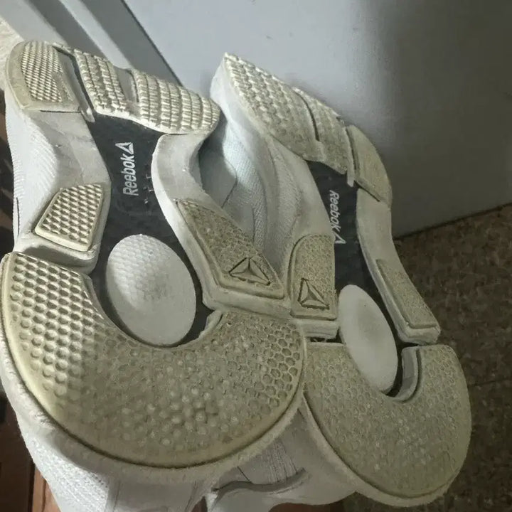 [BUNJANG] Reebok Pump Supreme Sneakers UK 9 (US 10) / 리복 펌프 슈프림 280 uk9