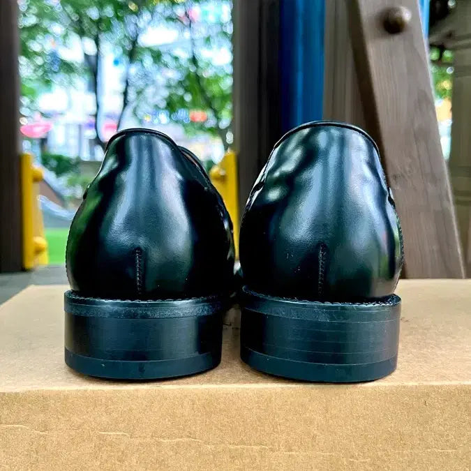 [BUNJANG] Romantic Move Black Tassel Loafers (260mm) / 새상품 블랙 태슬 로퍼 260mm(Romantic Move)