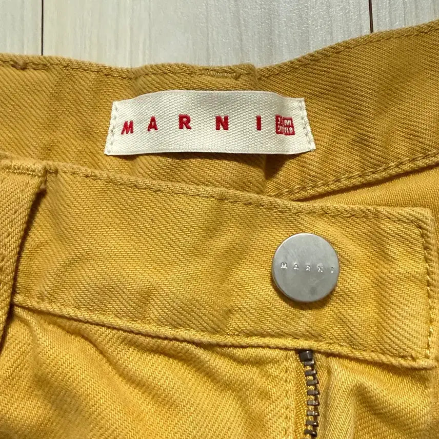 [BUNJANG] Marni x Uniqlo Yellow Wide Leg Shorts / 마르니x유나클로 옐로우와이드 반바지/ unisex