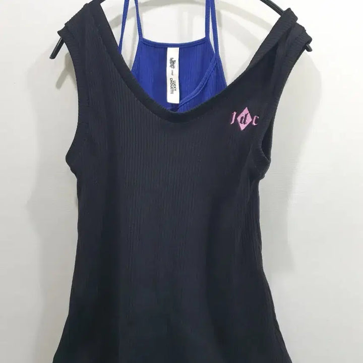 [BUNJANG] Lucky Chouette JDC Two-Way Sleeveless T-Shirt (Black/Blue) / 럭키슈에뜨블랙 /블루 JDC 투웨이 민소매 티셔츠