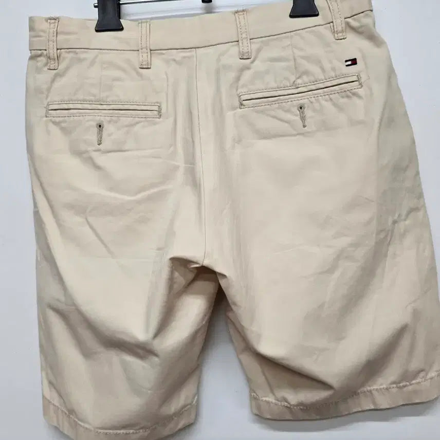 [BUNJANG] Tommy Hilfiger Beige Slim Fit Cotton Shorts / 타미힐피거   베이지색 반바지 (실측 사이즈)