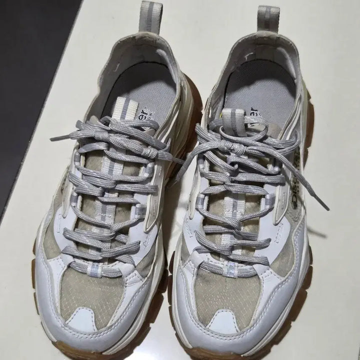 [BUNJANG] Discovery Bucket Dewalker v2 Cool Shoes Size 230 / 디스커버리 버킷 디워커 v2쿨 DX-SHB1-111  230사이즈