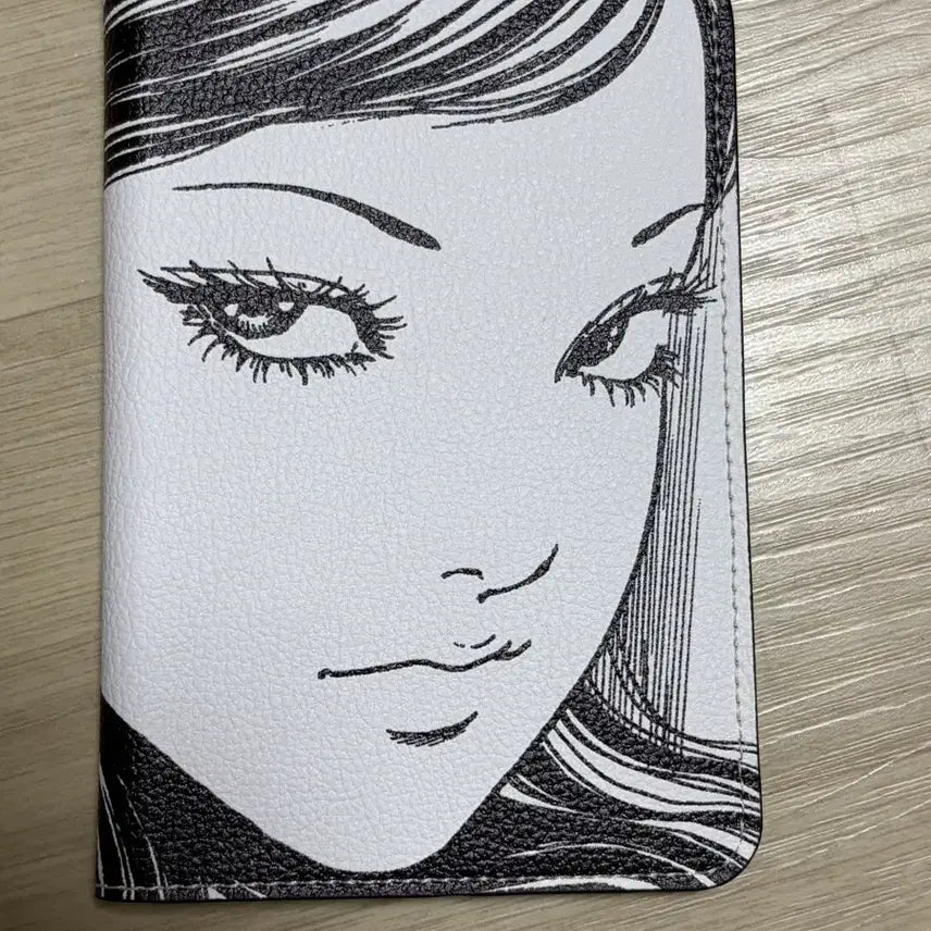 [BUNJANG] Junji Ito Tomie x NICEGHOSTCLUB Passport Case / 이토준지 토미에X나이스고스트클럽 여권케이스