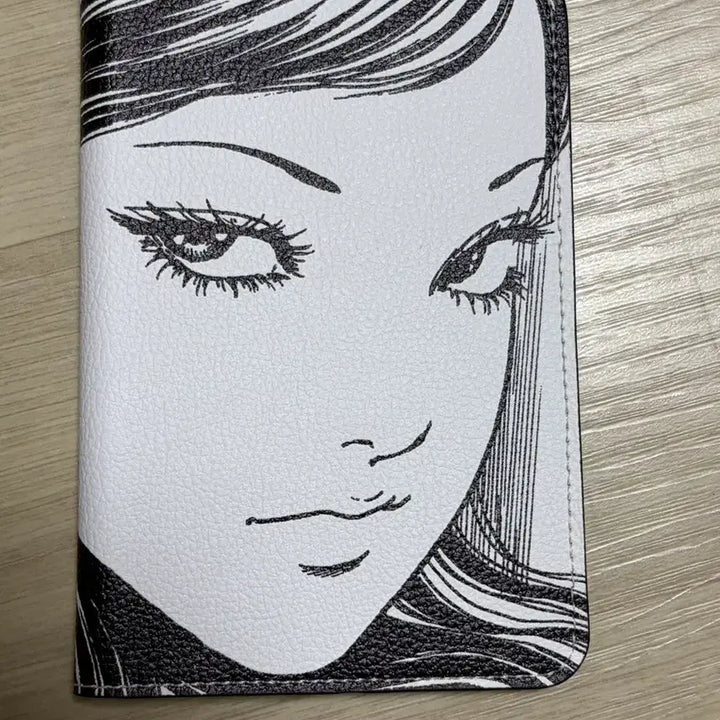[BUNJANG] Junji Ito Tomie x NICEGHOSTCLUB Passport Case / 이토준지 토미에X나이스고스트클럽 여권케이스