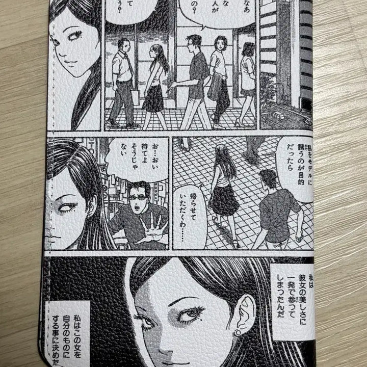 [BUNJANG] Junji Ito Tomie x NICEGHOSTCLUB Passport Case / 이토준지 토미에X나이스고스트클럽 여권케이스
