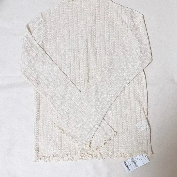 [BUNJANG] Pigment Wavy Lace T-Shirt / 새상품 피그먼트 물결레이스 티