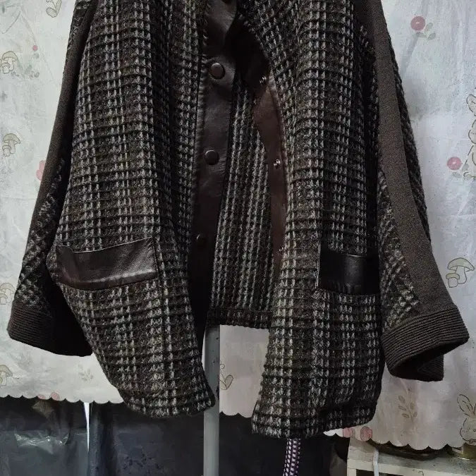 [BUNJANG] Rubina 2019 100% Wool Oversized Short Coat / 디자이너   루비나   2019년    울100%  오버핏   숏  코트