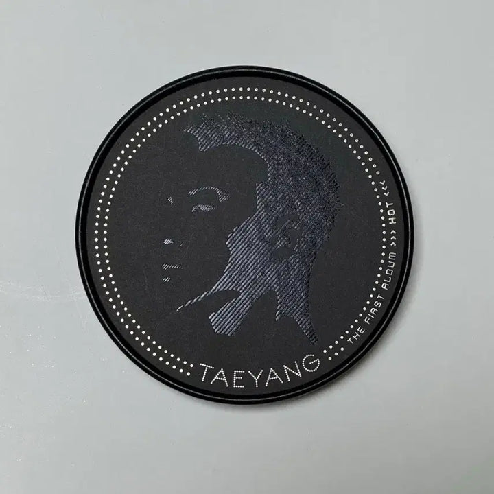 [BUNJANG] BIGBANG Taeyang Mini Album Vol. 1: HOT (Unsealed) / 빅뱅 태양 미니1집 HOT 앨범(개봉/미사용)
