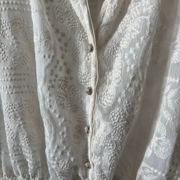 [BUNJANG] Mine by Handsome Ruffled Half-Sleeve Cropped Blouse - Ivory / 한섬 마인 러플 하프 슬리브 크롭 블라우스