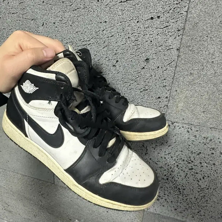 [BUNJANG] Air Jordan 1 Retro High OG Black White (2014) / 조던 1 레트로 하이 OG 블랙 화이트 2014