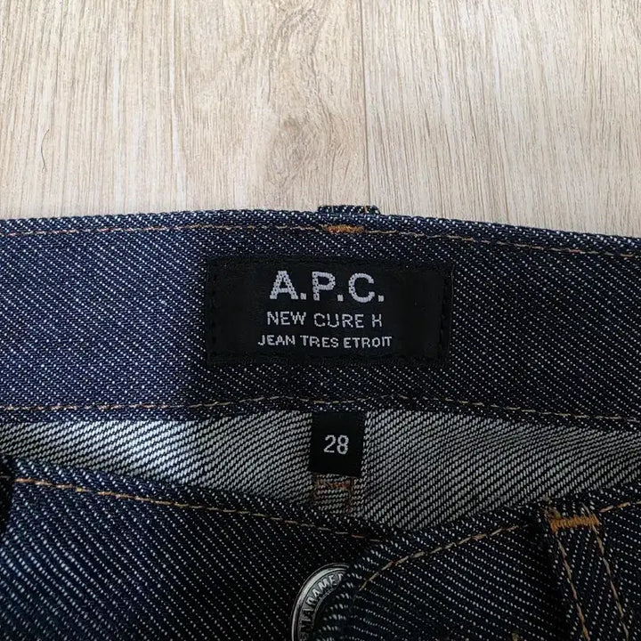 [BUNJANG] A.P.C. New Cure H Denim Jeans - Size 28 / 아페쎄 A.P.C. 뉴 큐어 H 데님 28사이즈 팝니다