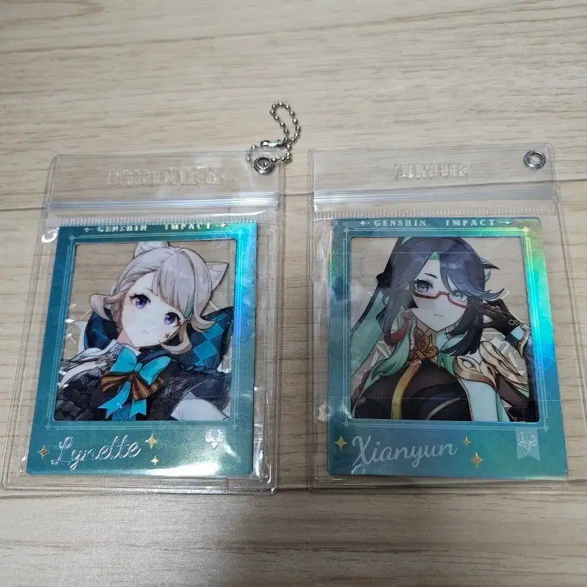 [BUNJANG] Genshin Impact Lynette &amp; Cloud Retainer Polaroid / 원신 리넷 + 한운 폴라로이드