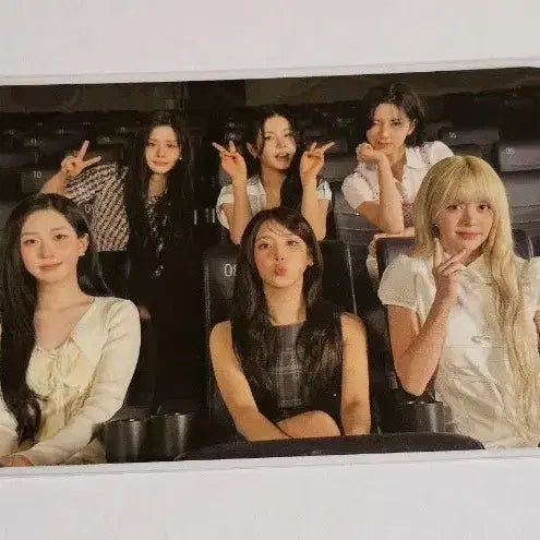 [BUNJANG] NMIXX Lotte Cinema Popcorn Combo Group Photocard / 엔믹스 롯데시네마 팝콘 콤보 포카