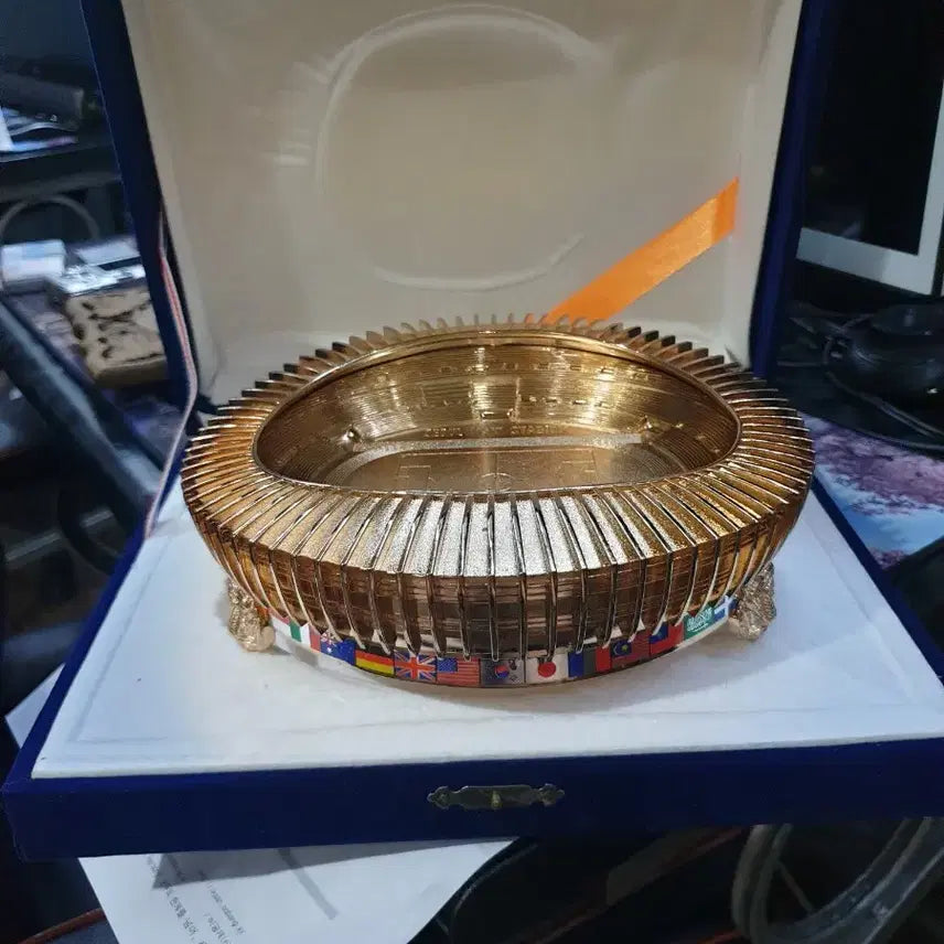 [BUNJANG] Seoul Olympic Stadium Commemorative Plate Gold Edition / 서울올림픽 기념 접시 금색