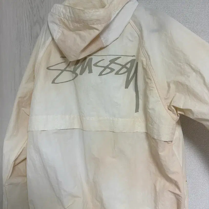 [BUNJANG] Stussy Wave Dyed Beach Shell Jacket (Ivory, Size S) / 스투시 웨이브 다이 비치 쉘 자켓 S