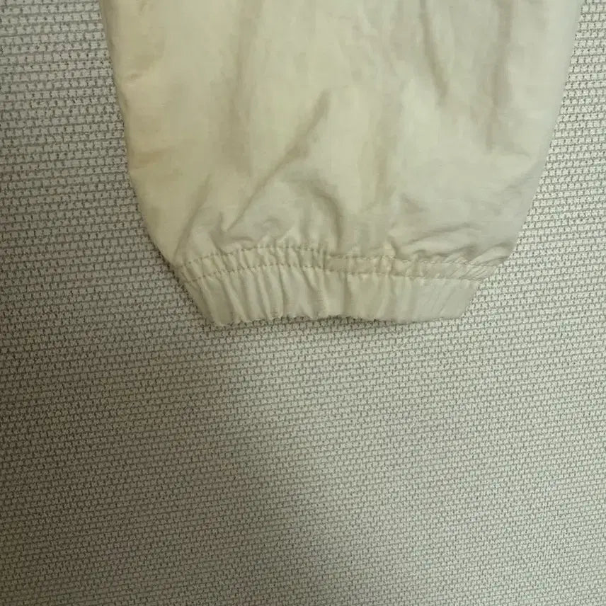 [BUNJANG] Stussy Wave Dyed Beach Shell Jacket (Ivory, Size S) / 스투시 웨이브 다이 비치 쉘 자켓 S
