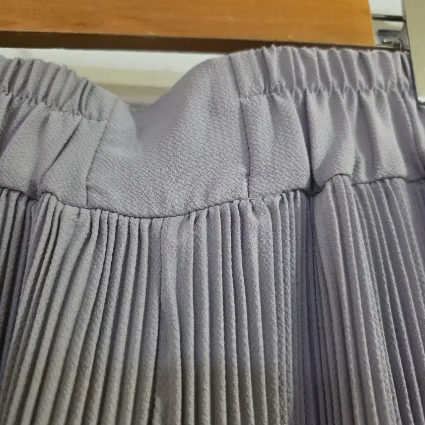 [BUNJANG] Pleated Flared Skirt Pants - Grey / 여름 시원한 고급스러운  플리츠  밴딩  스판  치마바지 깨끗해요