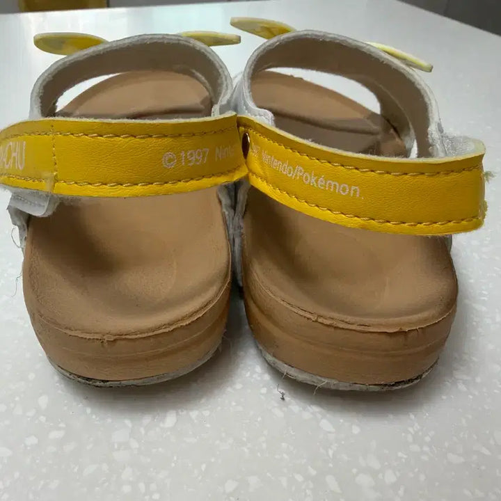 [SOLD OUT] 포켓몬 피카츄 아동 샌들 210mm