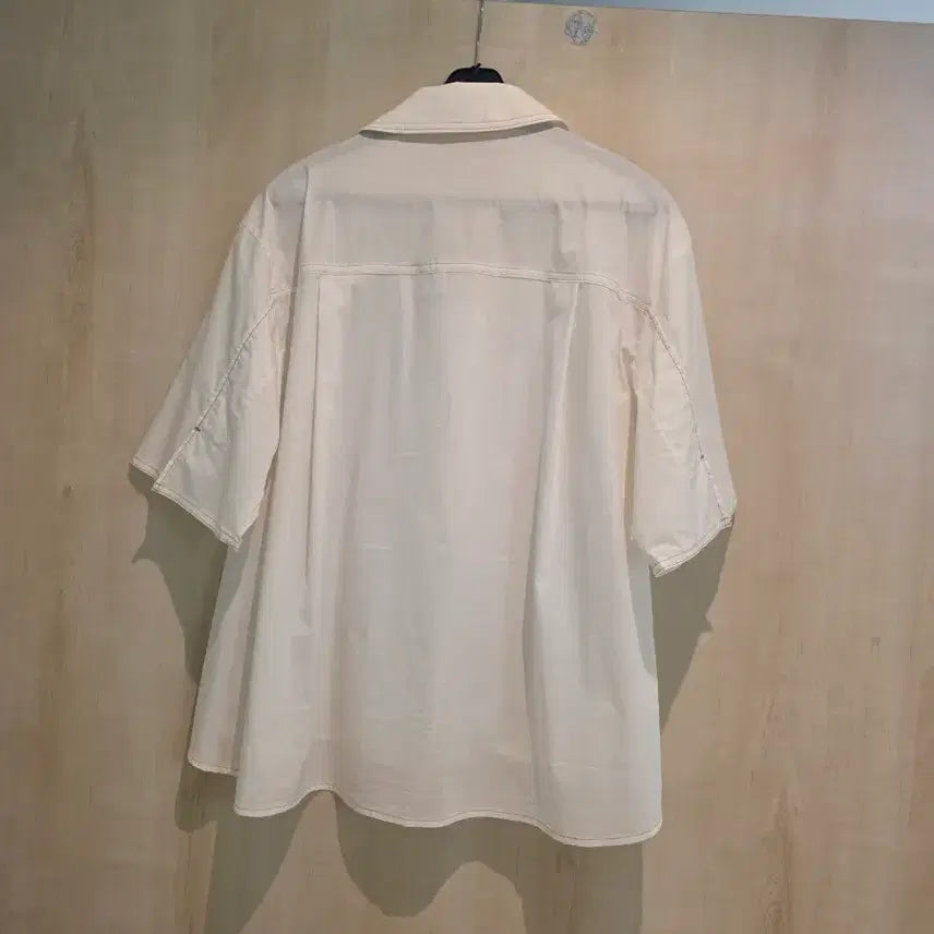 [BUNJANG] Ivory Short-Sleeve Blouse / 아이보리 반팔 남방 블라우스