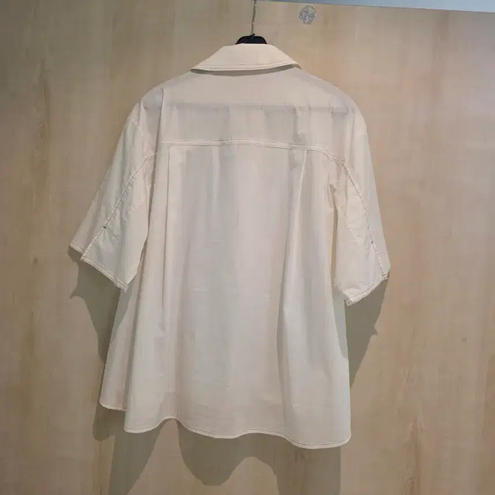 [BUNJANG] Ivory Short-Sleeve Blouse / 아이보리 반팔 남방 블라우스