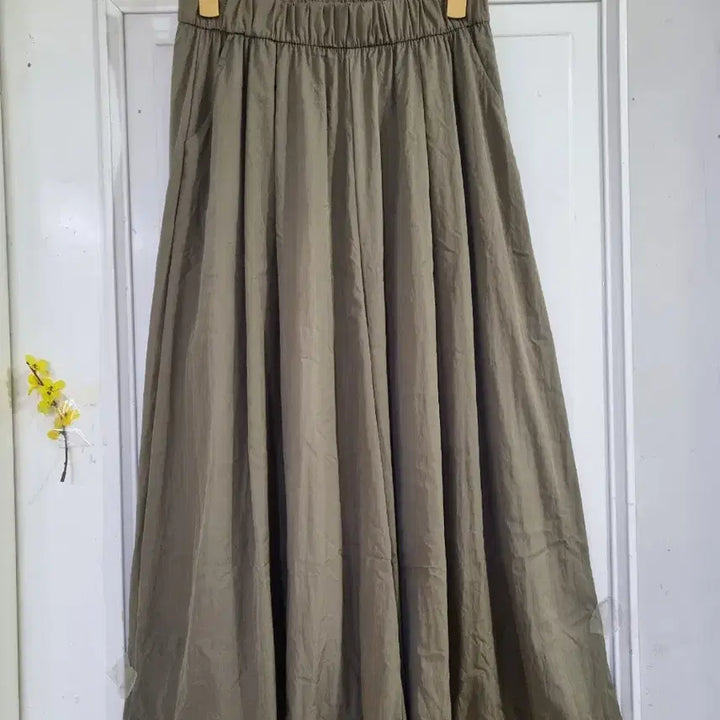 [BUNJANG] Wide Fit Skirt Pants - Cool Summer Fit / 여름 시원한 핏이이쁜 와이드 바스락 치마바지 깨끗해요
